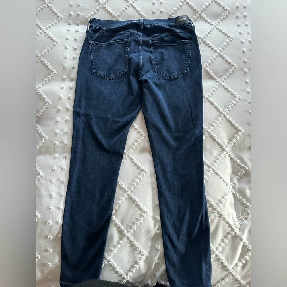 Skinny Mid Rise Express Jeans - Picture 4 of 5